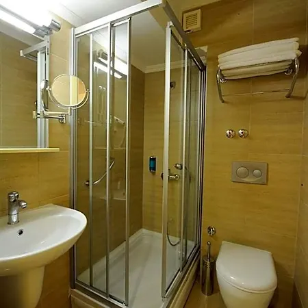Kardes Hotel 3*